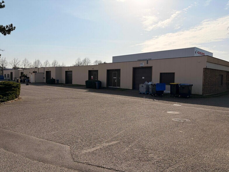 12 Rue Jean Monnet, Eckbolsheim à louer - Photo de l’immeuble – Image 2 sur 12