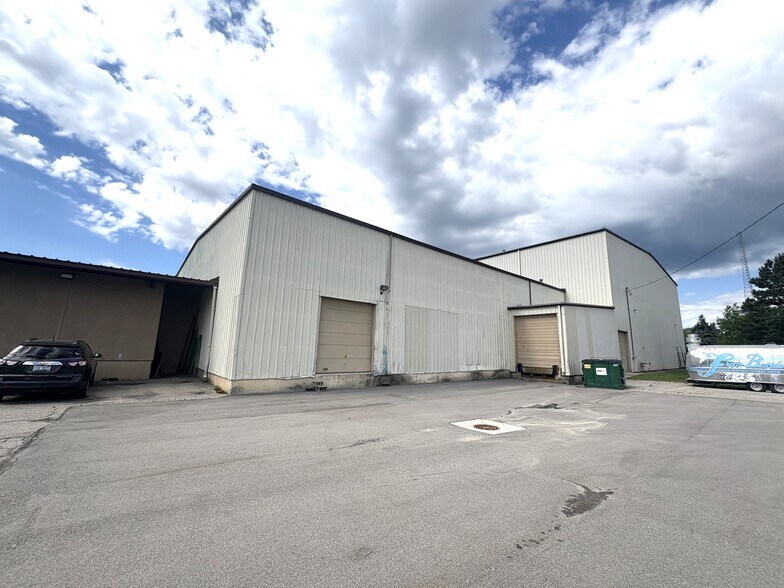 5000 Carpenter Rd, Ypsilanti, MI à louer - Photo de l’immeuble – Image 2 sur 5