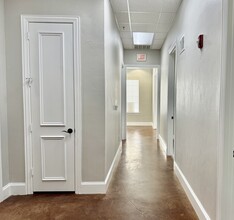 4305 Windsor Centre Trl, Flower Mound, TX à louer Photo de l’immeuble– Image 1 sur 8