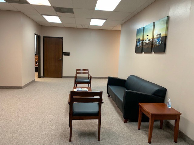 1001 W Euless Blvd, Euless, TX à louer - Photo intérieure – Image 3 sur 12