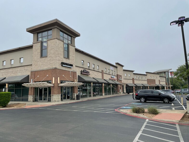 946 N Loop 1604 W, San Antonio, TX à louer - Photo de l’immeuble – Image 2 sur 3