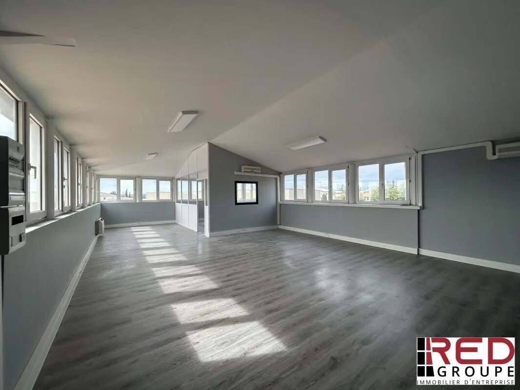 Zone Des Jallassieres, Éguilles à louer Photo intérieure– Image 1 sur 5