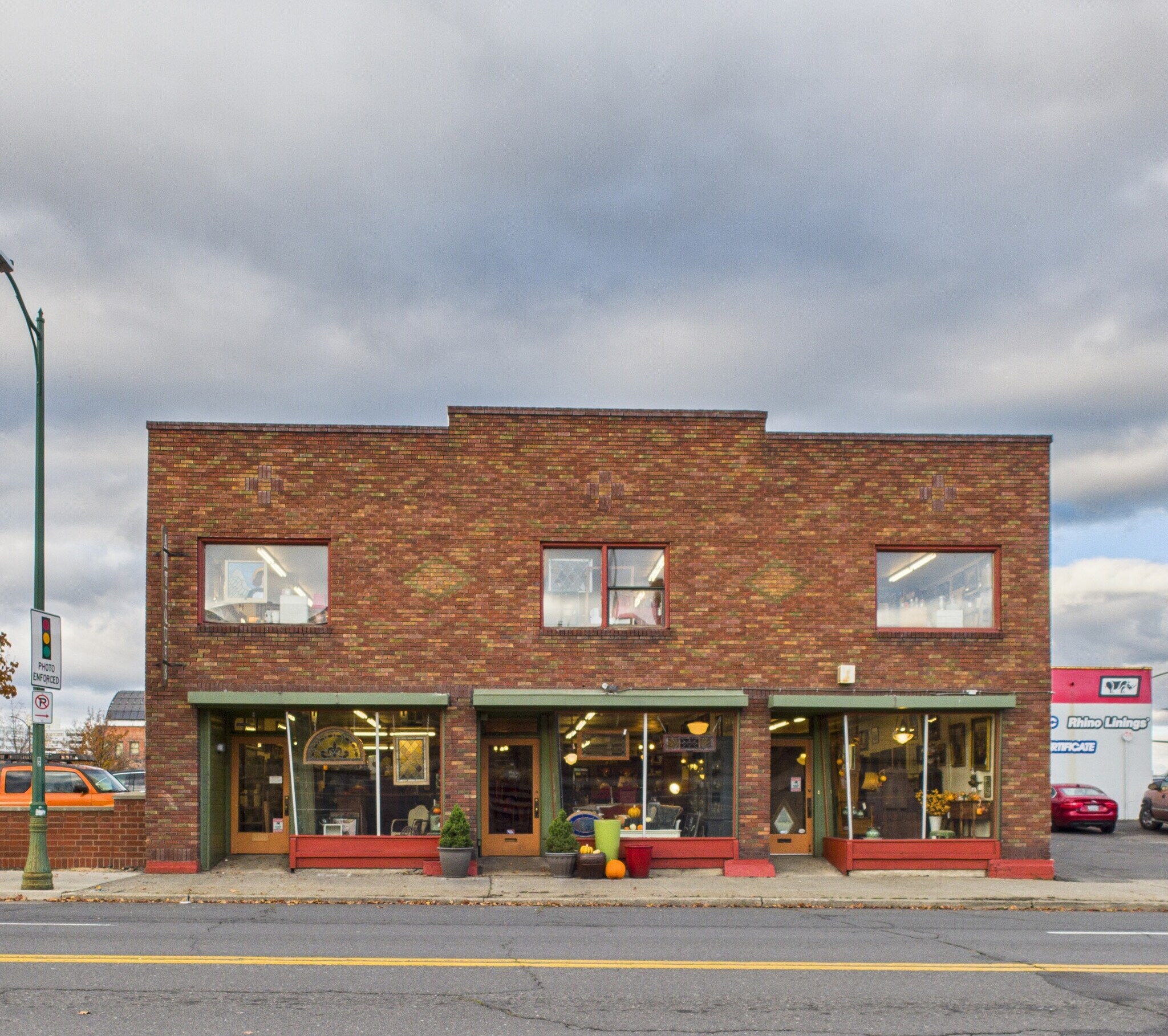 12 W Sprague Ave, Spokane, WA à louer Photo de l’immeuble– Image 1 sur 4