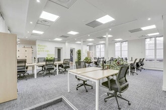 17 Rue De La Banque, Paris à louer Photo intérieure– Image 2 sur 7