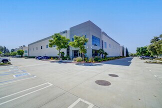 Plus de détails pour 3390 E Miraloma Ave, Anaheim, CA - Industriel/Logistique à louer