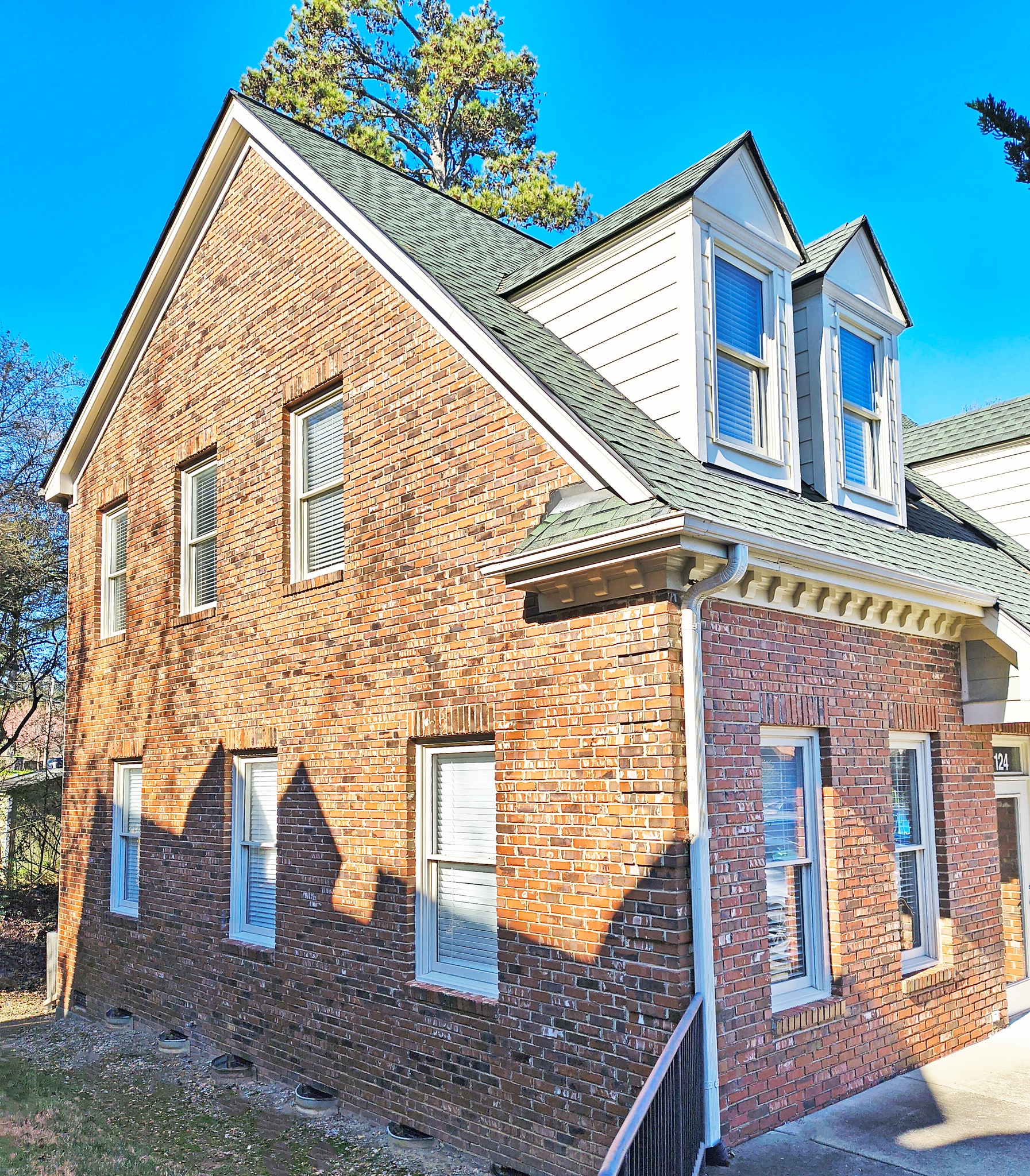 112-124 Salem Towne Ct, Apex, NC à louer Photo de l’immeuble– Image 1 sur 3