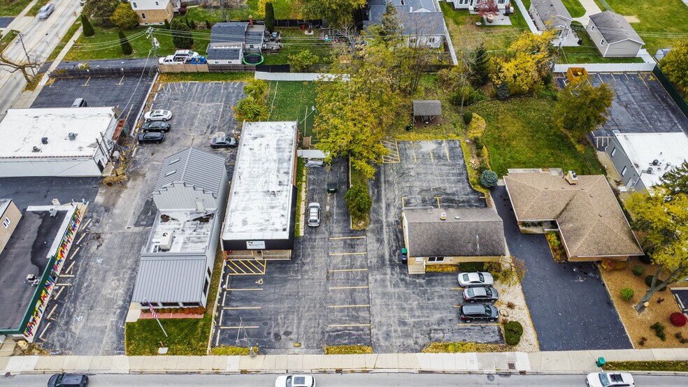 613-619 S Main Street portefeuille de 2 biens à vendre sur LoopNet.fr - Photo de l’immeuble – Image 3 sur 11