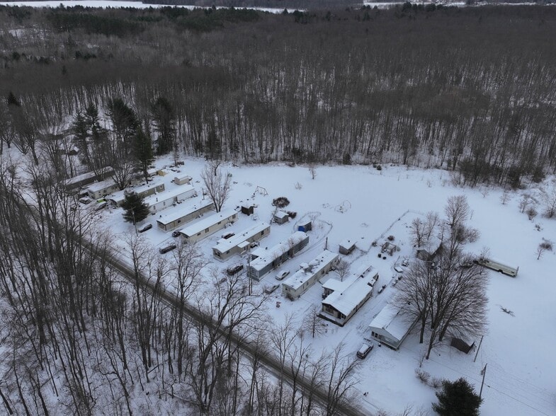 42 Island Rd, Phoenix, NY à vendre - Photo principale – Image 1 sur 7