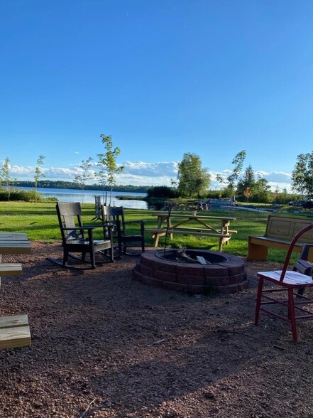 10689 Swamp Lake Rd, Tomahawk, WI à vendre - Photo de l’immeuble – Image 3 sur 48