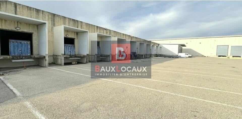 Industriel/Logistique dans Roquemaure à louer - Photo de l’immeuble – Image 1 sur 8