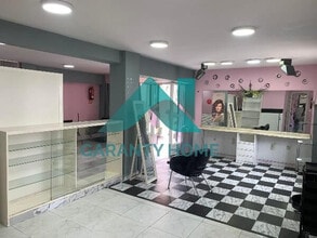 Local commercial dans Cáceres, Cáceres à louer Photo intérieure– Image 2 sur 6