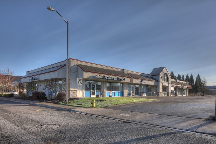 1706 W Main St, Battle Ground, WA à louer - Photo de l’immeuble – Image 2 sur 4