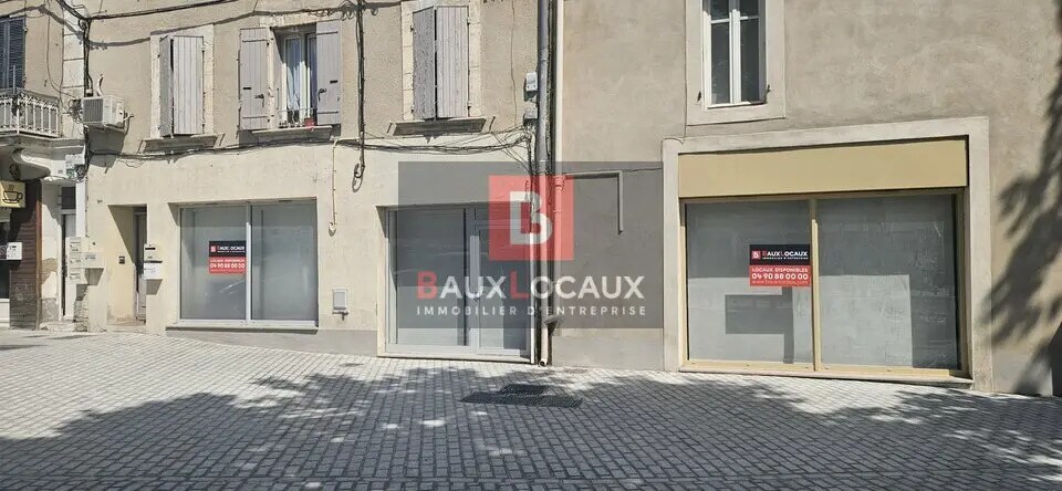 Local commercial dans Carpentras à louer Photo de l’immeuble– Image 1 sur 5