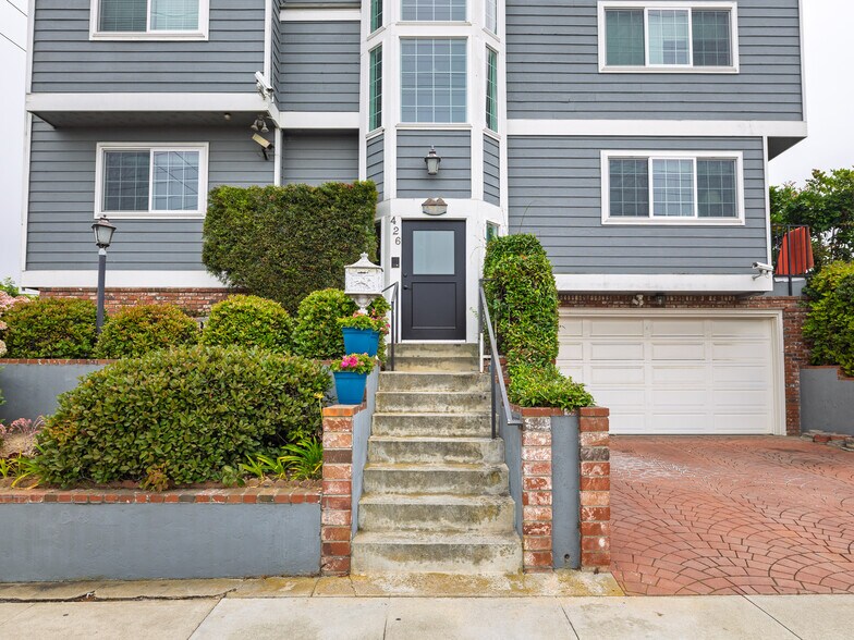 426 E Imperial Ave, El Segundo, CA à vendre - Photo de l’immeuble – Image 3 sur 36