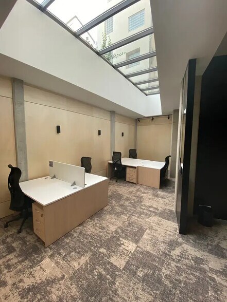 Espace de coworking dans Paris à louer - Photo intérieure – Image 3 sur 6