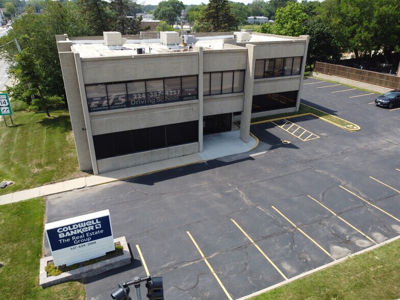 10 W Main St, Cary, IL à vendre - Photo de l’immeuble – Image 3 sur 7