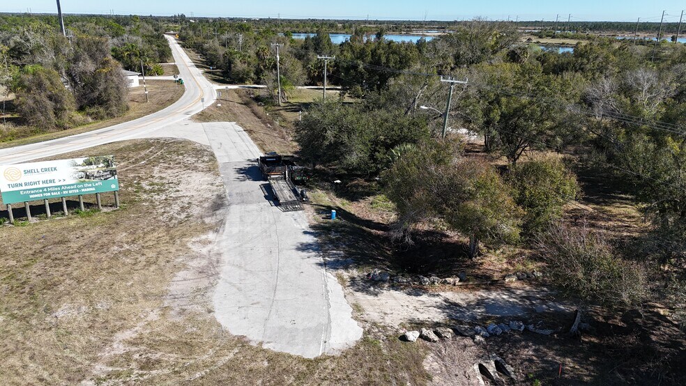 4424 Duncan Rd, Punta Gorda, FL à vendre - Photo principale – Image 1 sur 3