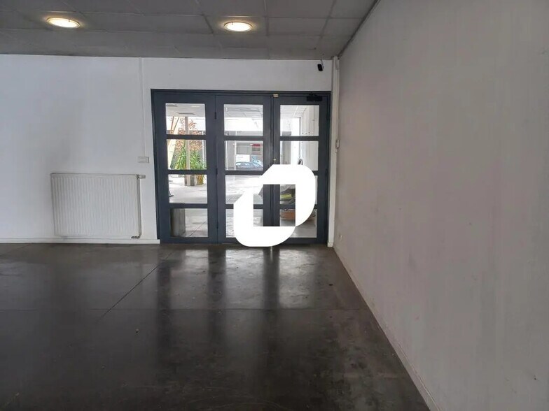 Bureau dans Croix à louer - Photo intérieure – Image 3 sur 16