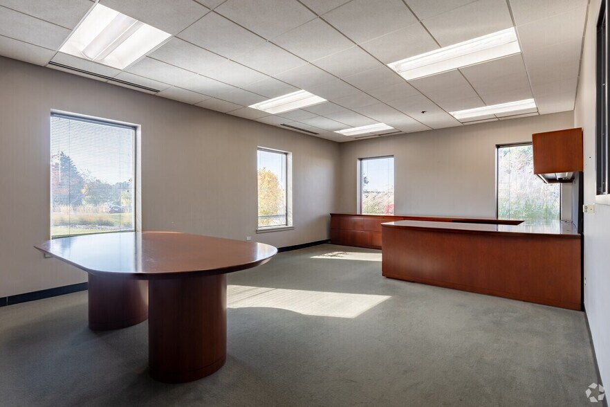 455 Kehoe Blvd, Carol Stream, IL à louer - Photo intérieure – Image 3 sur 7