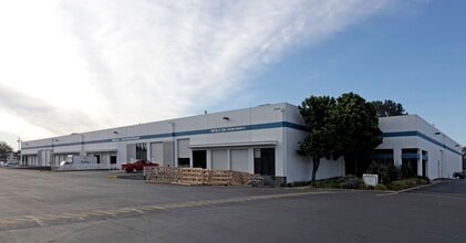 2263-2277 National Ave, Hayward, CA à louer Photo intérieure– Image 1 sur 3