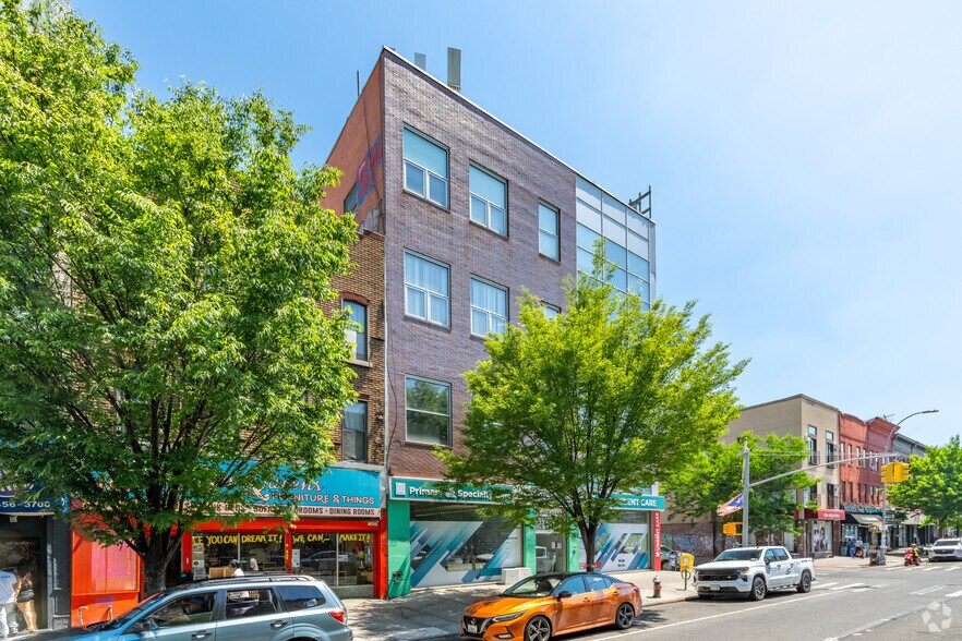 331 Knickerbocker Ave, Brooklyn, NY à louer - Photo de l’immeuble – Image 3 sur 5