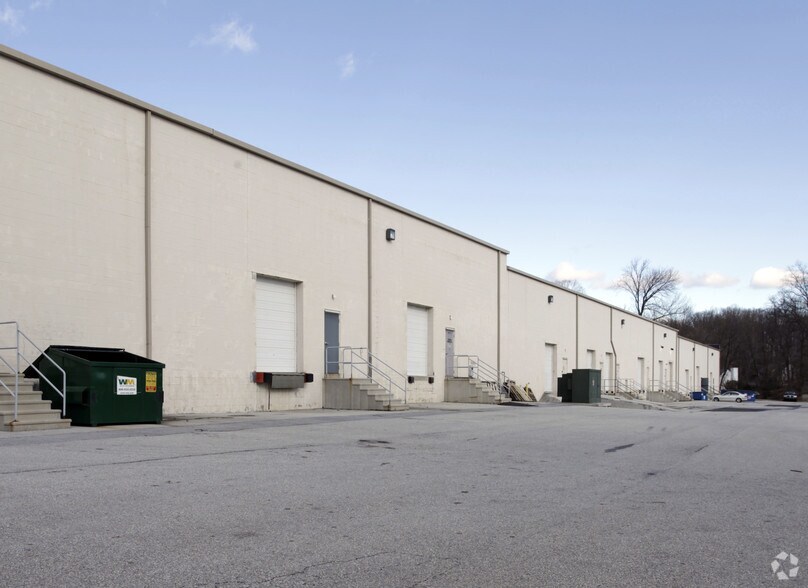 901 S Bolmar St, West Chester, PA à louer - Photo de l’immeuble – Image 3 sur 5