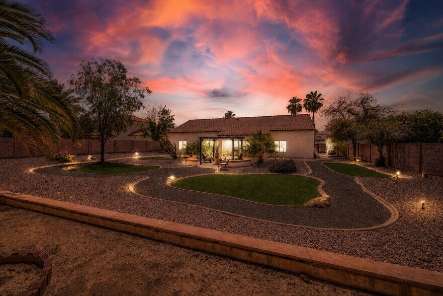 LUXURY GATED PEORIA ALH, Peoria, AZ à vendre - Photo de l’immeuble – Image 3 sur 14