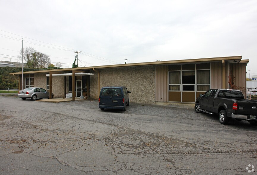330 Woodycrest Ave, Nashville, TN à vendre - Photo de l’immeuble – Image 3 sur 3