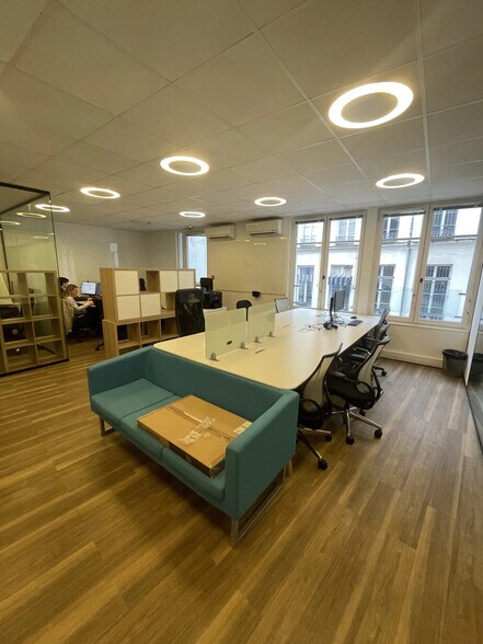 Bureau dans Paris à louer - Photo de l’immeuble – Image 1 sur 8