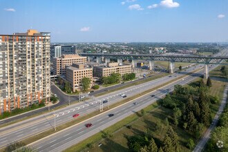 25 Boul La Fayette, Longueuil, QC - VUE AÉRIENNE  vue de carte