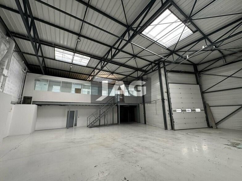 36 Rue Champ Dolin, Saint-Priest à vendre - Photo intérieure – Image 3 sur 10