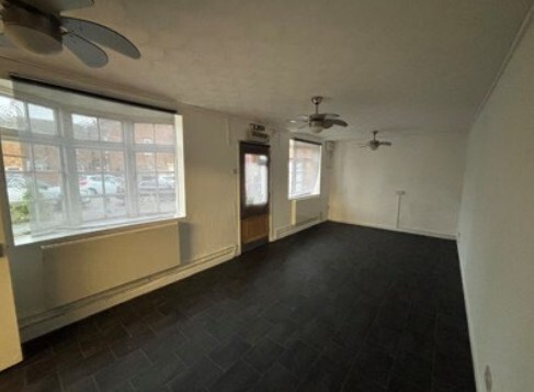 51A-51B Pembroke St, Bedford à louer Photo intérieure– Image 1 sur 2
