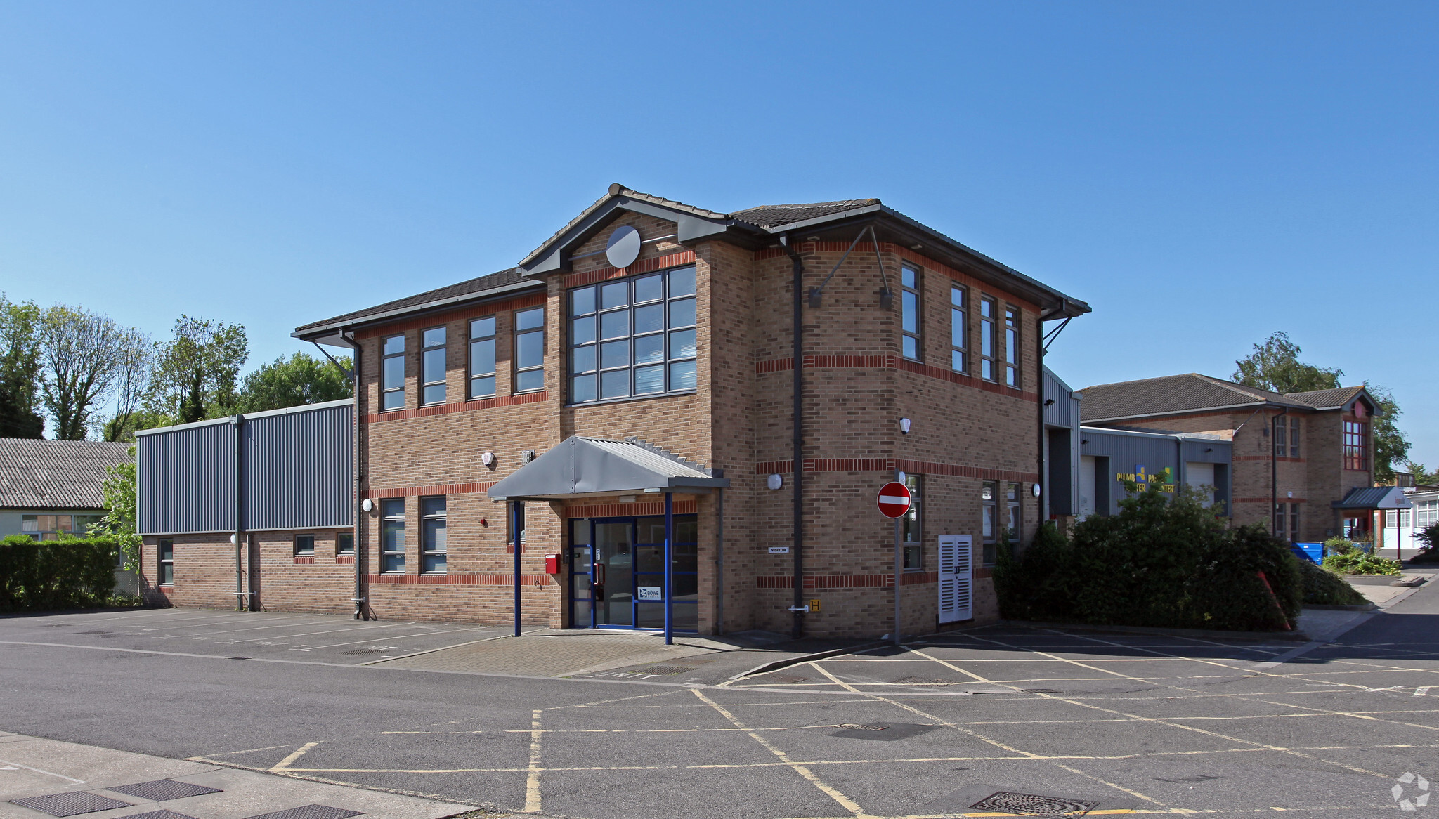 Kings Grv, Maidenhead à louer Photo principale– Image 1 sur 3