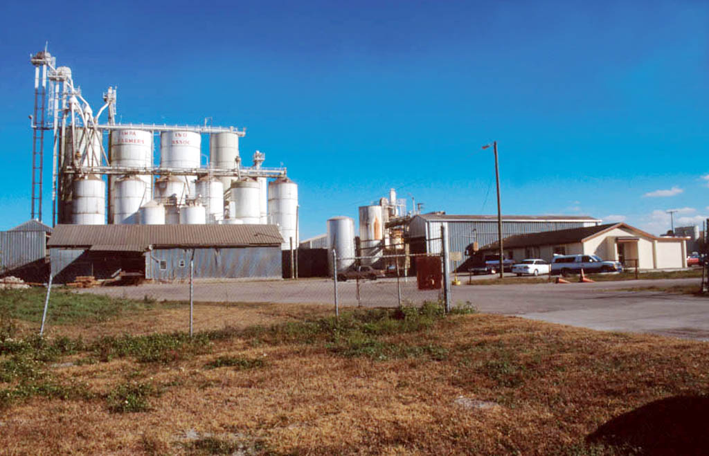 2502 Turkey Creek Rd, Plant City, FL à louer Photo principale– Image 1 sur 3