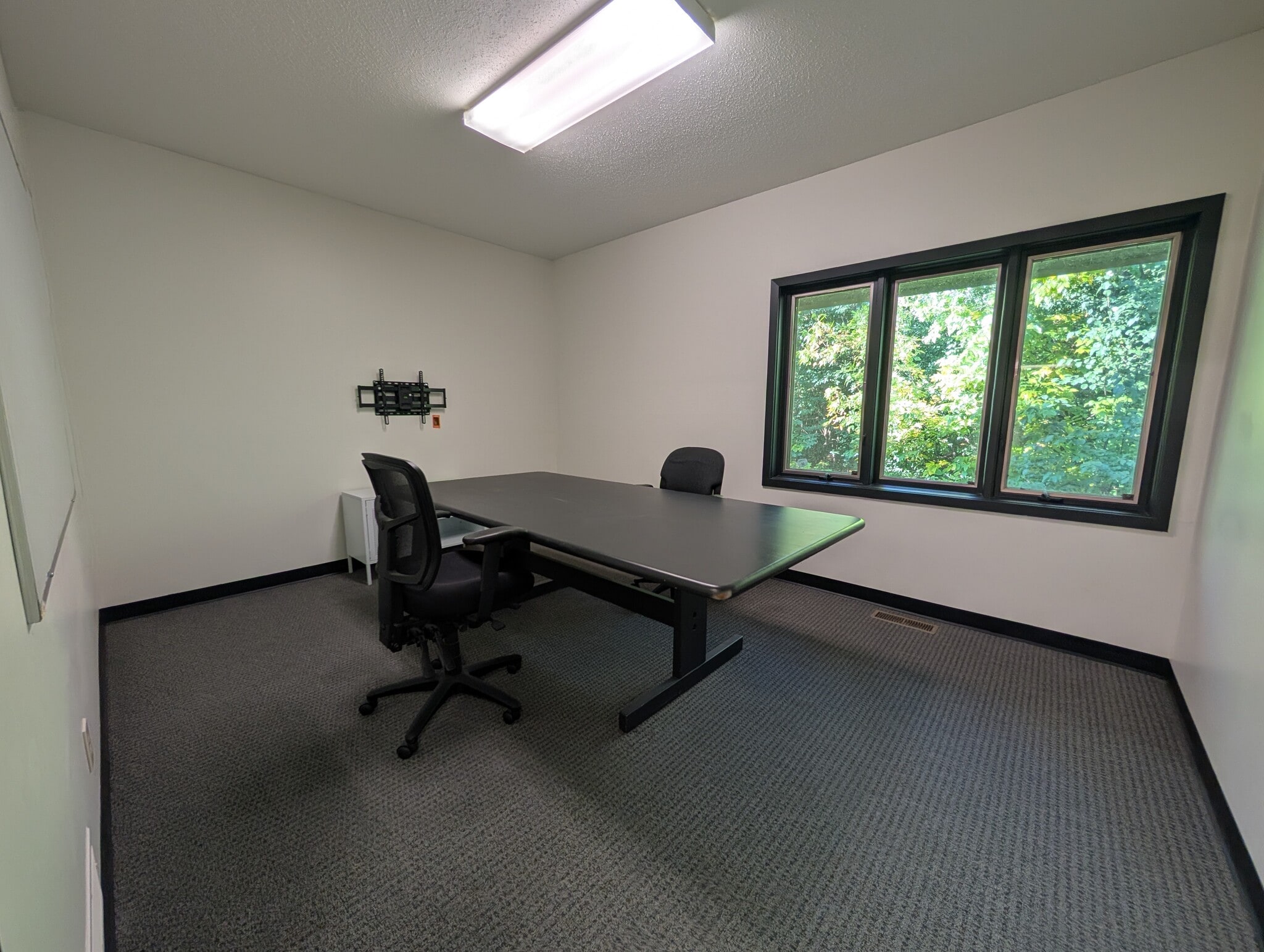 5891 Cedar Lake Rd, Saint Louis Park, MN à louer Photo intérieure– Image 1 sur 10