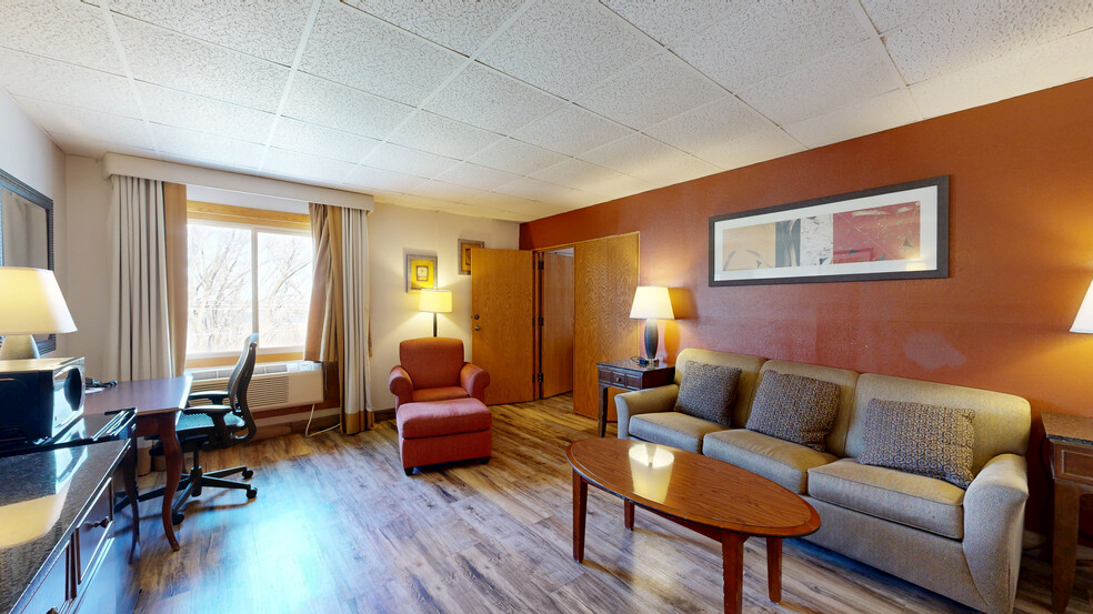 2301 E Main St, Albert Lea, MN à vendre - Numérisation 3D Matterport – Image 3 sur 30