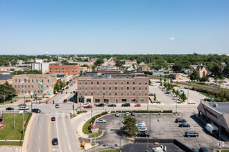106 E Lincoln Hwy, Dekalb, IL - VUE AÉRIENNE  vue de carte - Image1