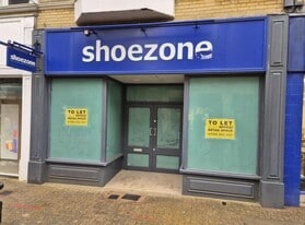 37 High St, Ryde IOW - Local commercial
