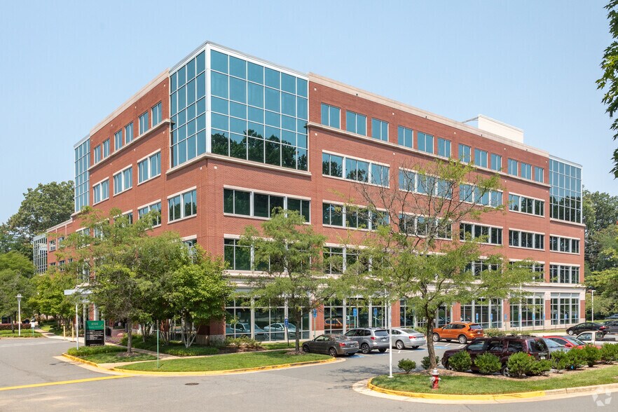 8501 Arlington Blvd, Merrifield, VA à louer - Photo principale – Image 1 sur 13
