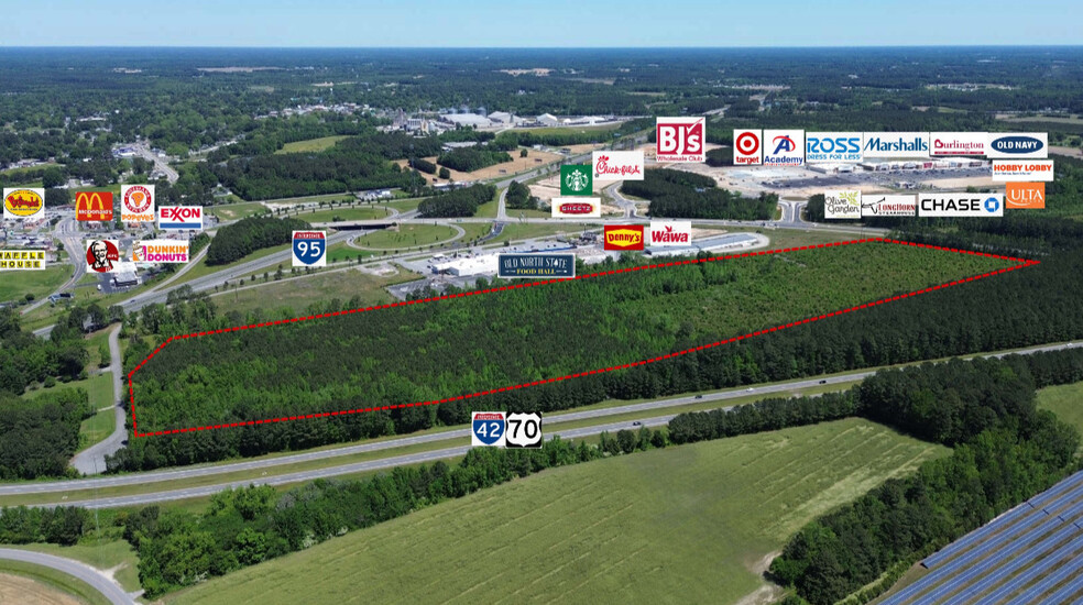49 Junior Road, Selma, NC à vendre - Photo de l’immeuble – Image 1 sur 65