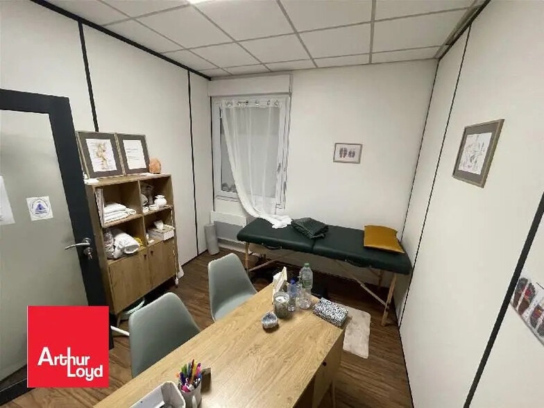 Bureau dans Chartres à vendre - Photo de l’immeuble – Image 2 sur 4