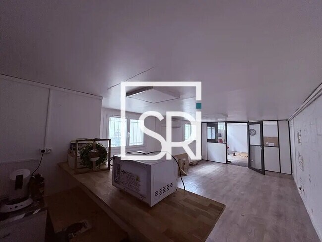 Plus de détails pour Bureau à louer