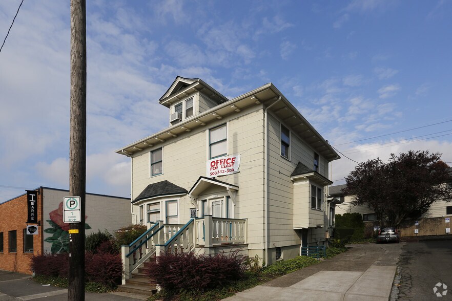 1923 NE Broadway St, Portland, OR à louer - Photo principale – Image 1 sur 16