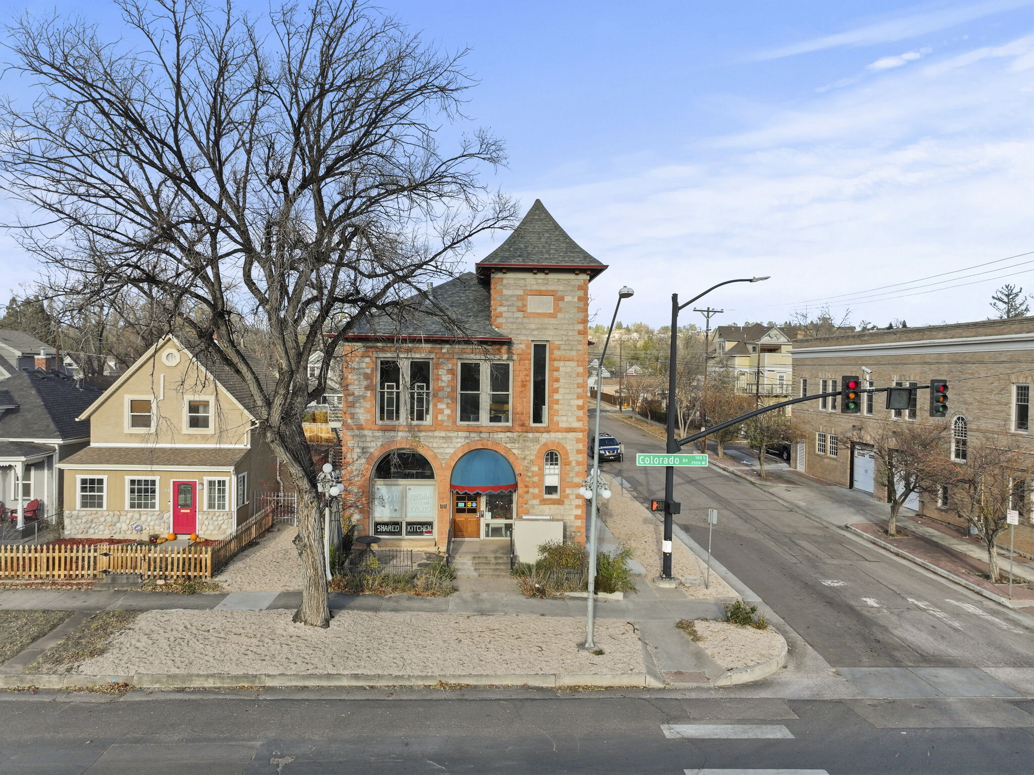 2902 W Colorado Ave, Colorado Springs, CO à louer Photo de l’immeuble– Image 1 sur 13