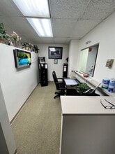 1900 E Northern Pky, Baltimore, MD à louer Photo intérieure– Image 2 sur 13