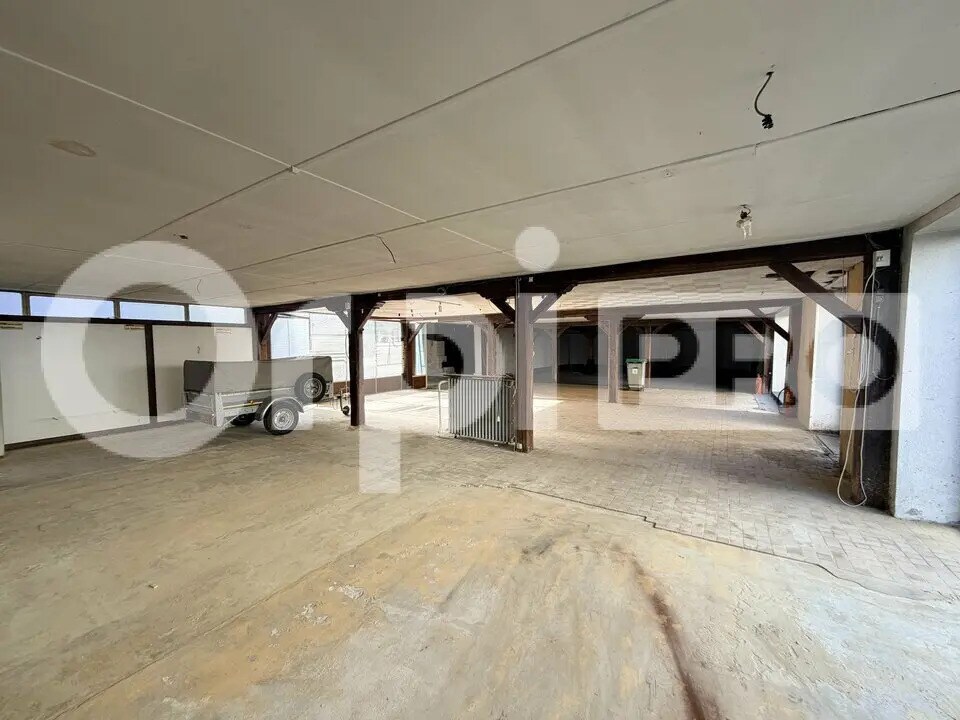 Local d'activités dans Montluçon à vendre Photo de l’immeuble– Image 1 sur 14