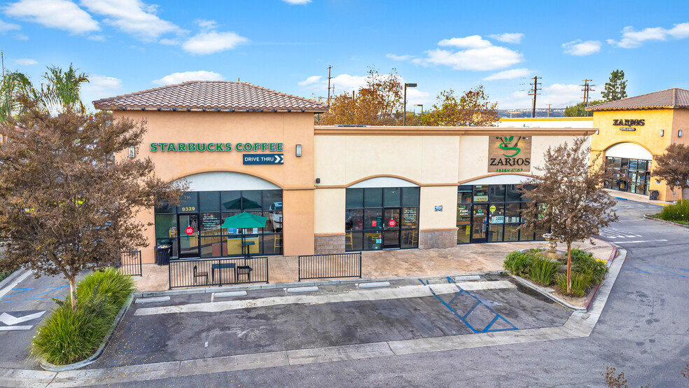 9325 Whittier Blvd, Pico Rivera, CA à louer - Photo principale – Image 1 sur 7