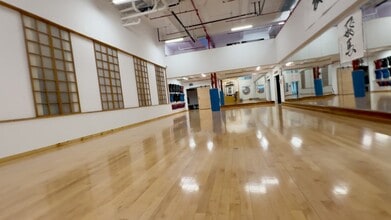 252 W 30th St, New York, NY à louer - Vidéo sur l’annonce professionnelle 