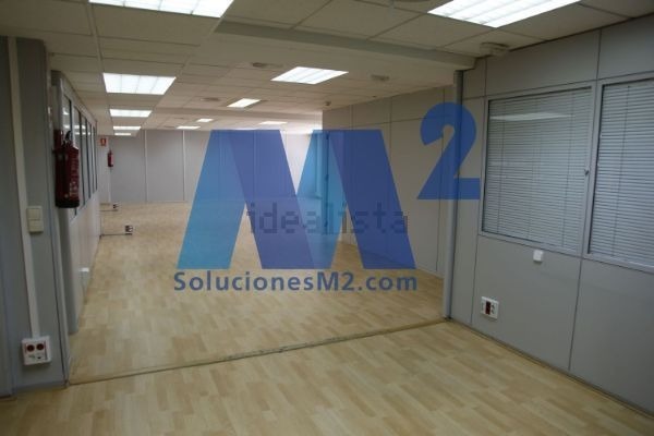Bureau dans Alcobendas, Madrid à vendre - Photo de l’immeuble – Image 3 sur 4