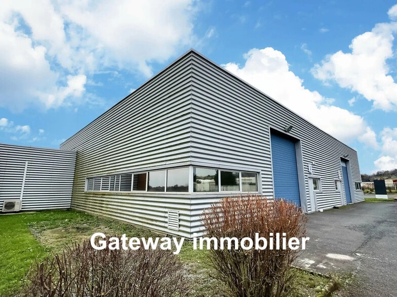 Industriel/Logistique dans Creuzier-le-Neuf à vendre - Photo de l’immeuble – Image 2 sur 13